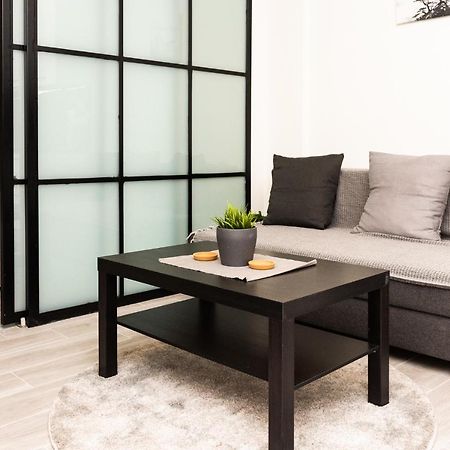 Comfy 23 Apartment Tesalonika Bagian luar foto