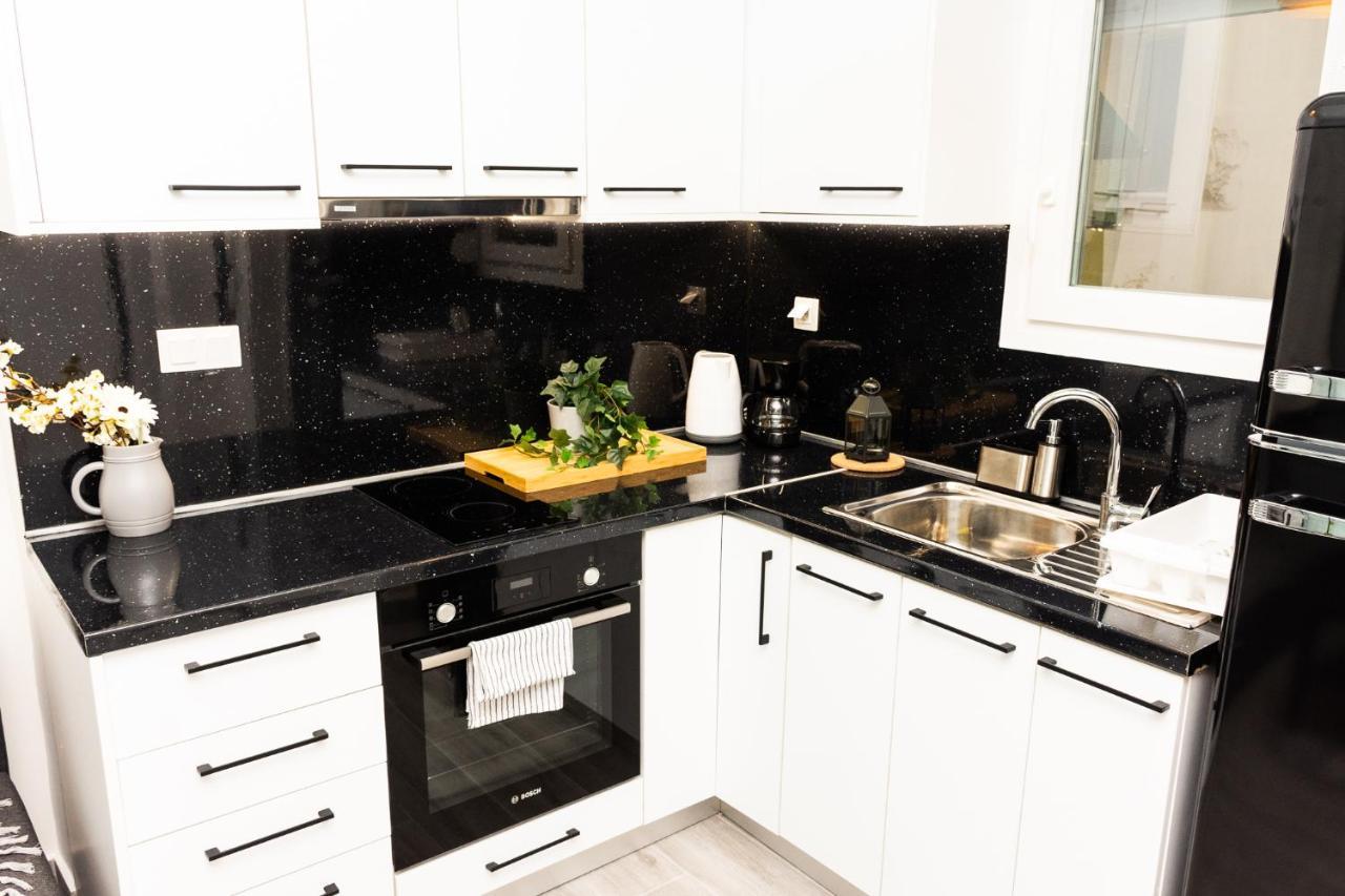 Comfy 23 Apartment Tesalonika Bagian luar foto